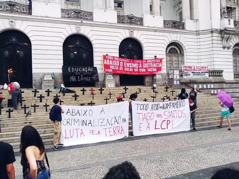 rio de janeiro aktion vor dem rathaus