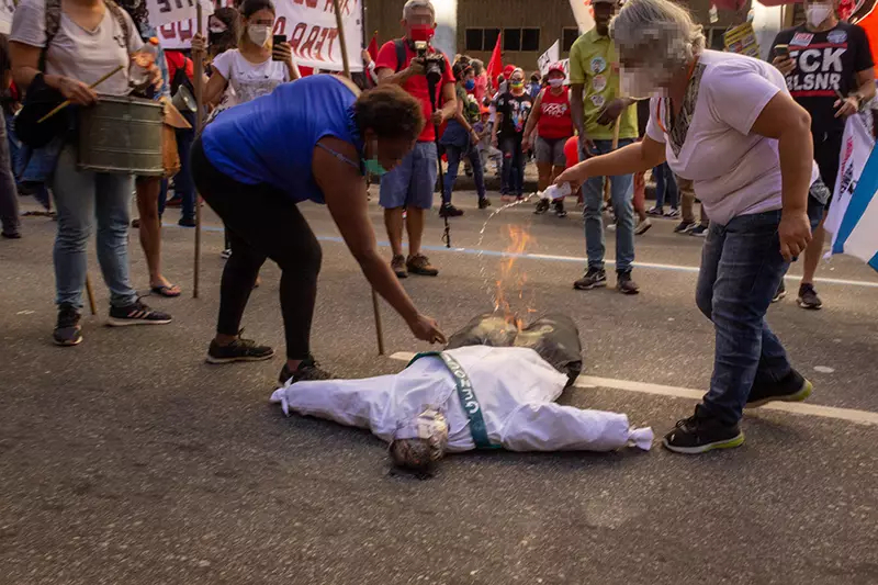 RiodeJaneiro Bolsonaro on fire