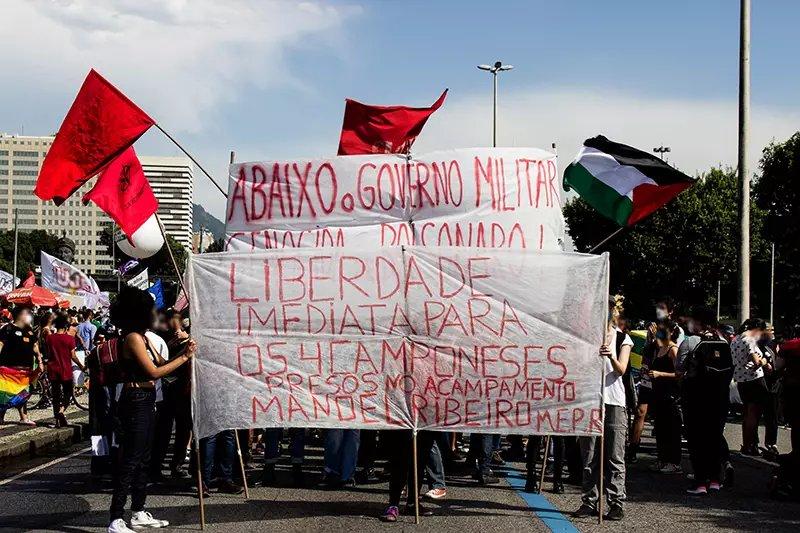 Manifestantes Rio de Janeiro