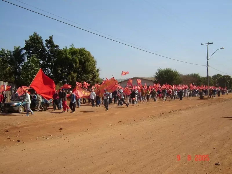 Manifestao durante 4 Congresso da LCP em Corumbiara 2
