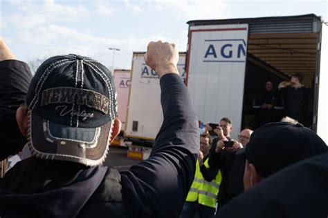 Streikende LKW Fahrer Gräfenhausen