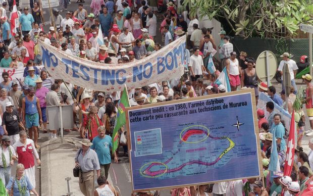 FRENCH POLYNESIA 1995 PROTEST