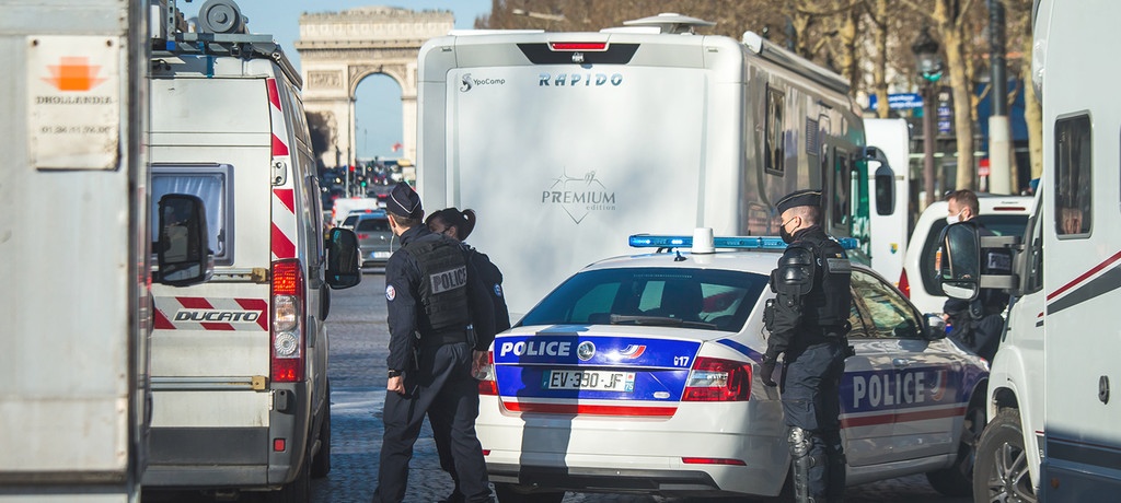 ParisCoronaProtestKonvoi