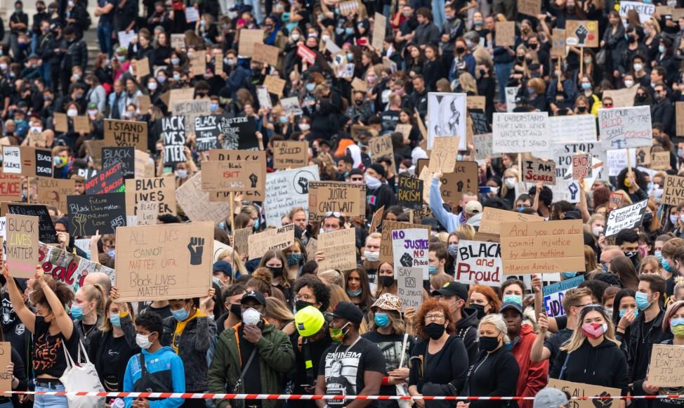 Zehntausende demonstrieren gegen Rassismusmün2.cleaned