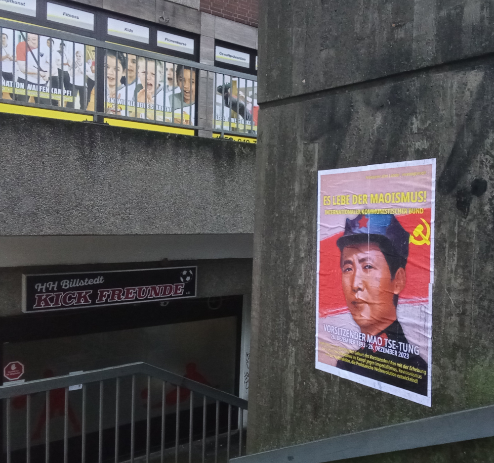 Hamburg Plakate zur Feier des 130 Jahrestages der Geburt des Vorsitzenden Mao