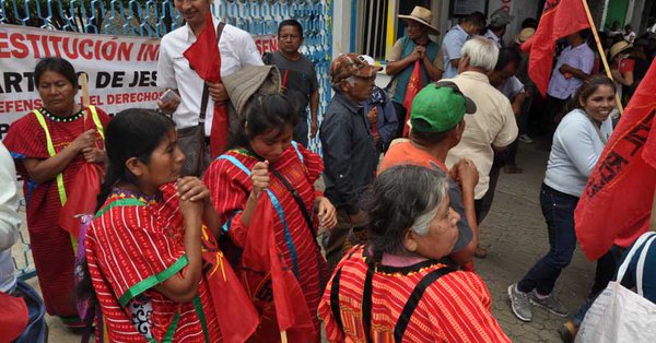 Demonstration Mexiko Sol Rojo 14