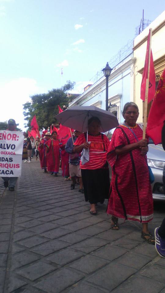 Demonstration Mexiko Sol Rojo