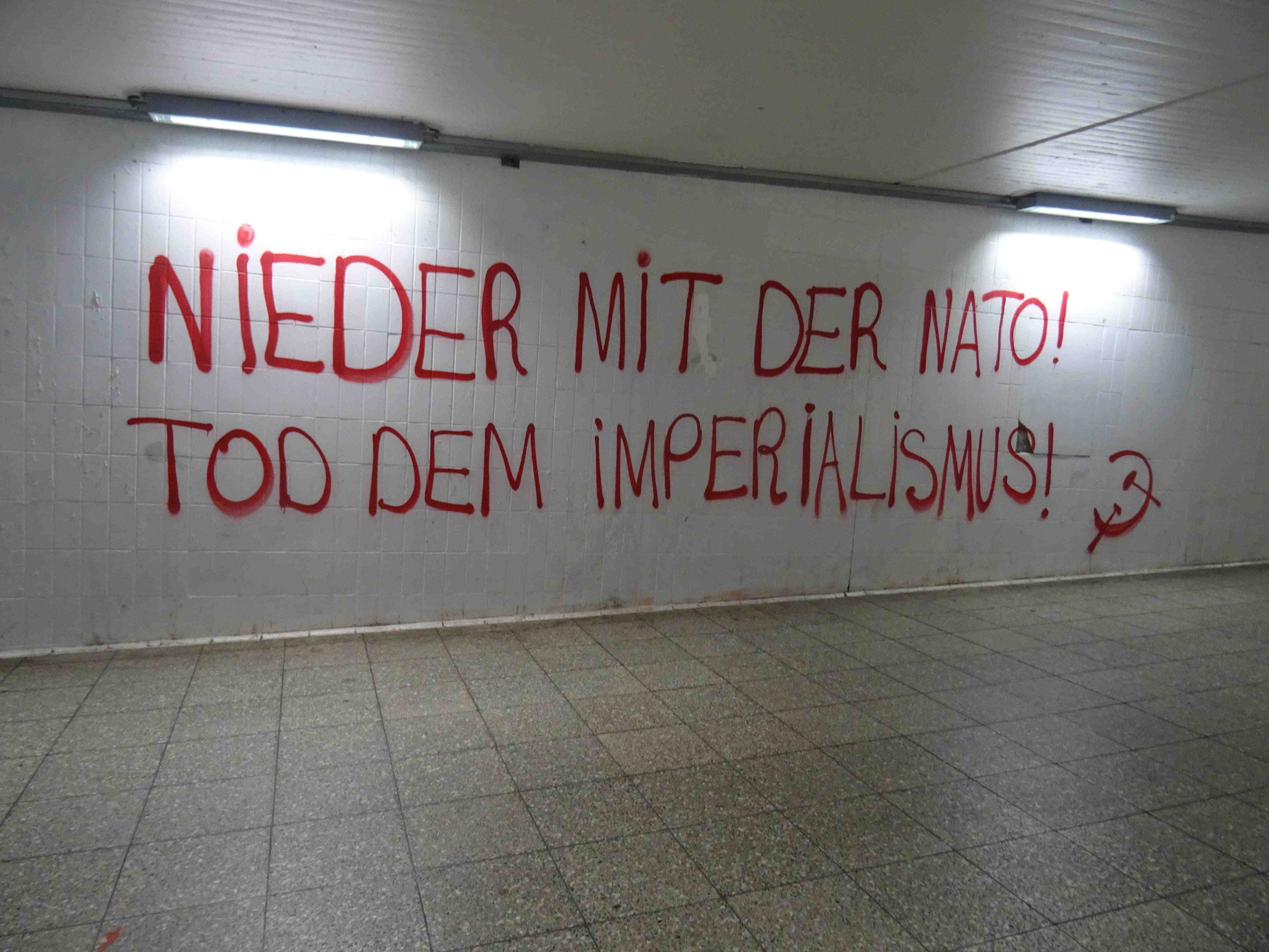 Propagandaaktion gegen die Nato Konferenz1