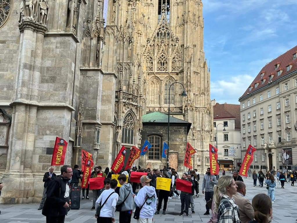 Avrupa Haber Gegen die Repression und Verhaftungen gegen Partizan wurde in Europa protestiert. 3